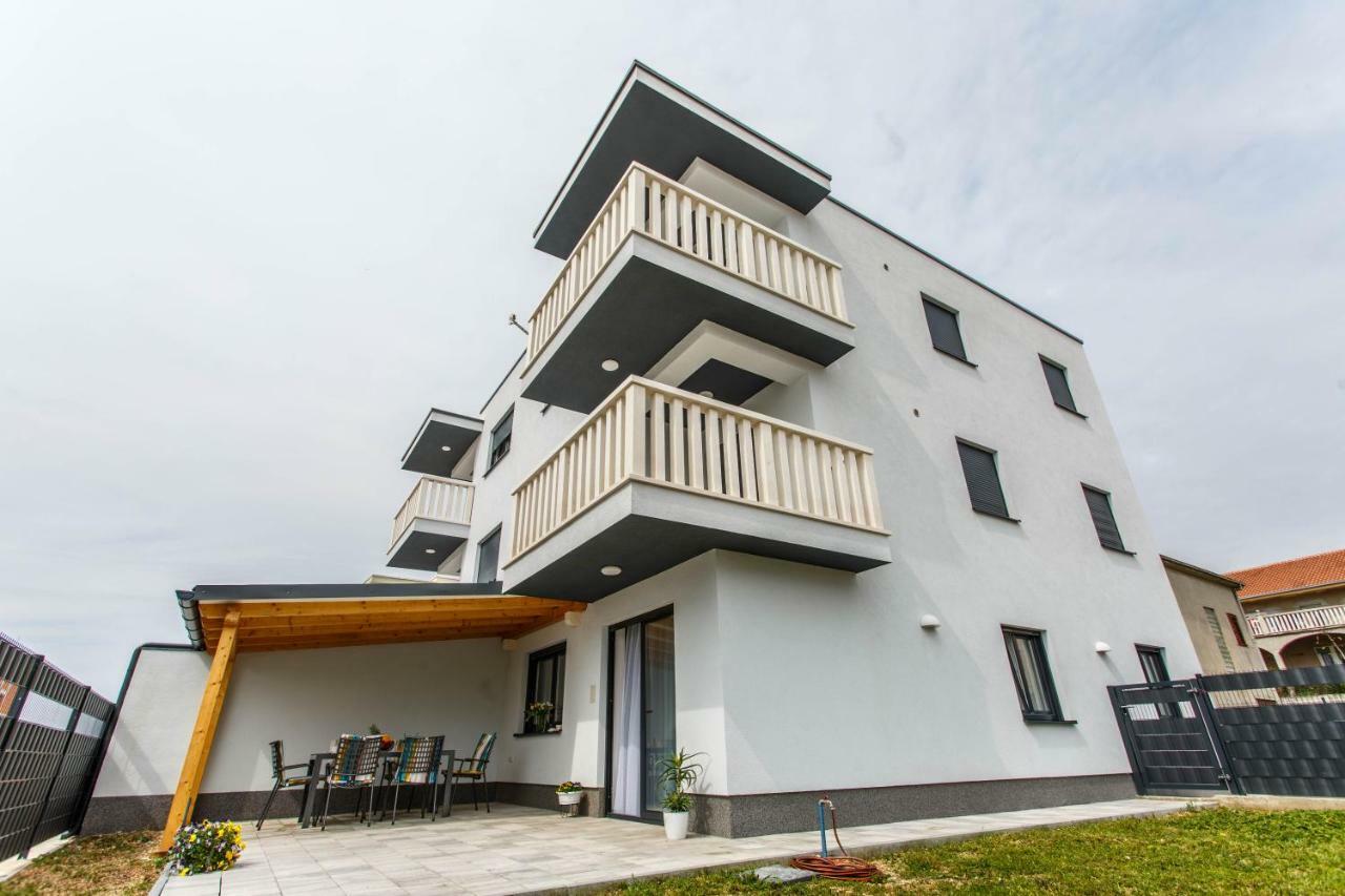 Apartment Ferias Trogir Luaran gambar
