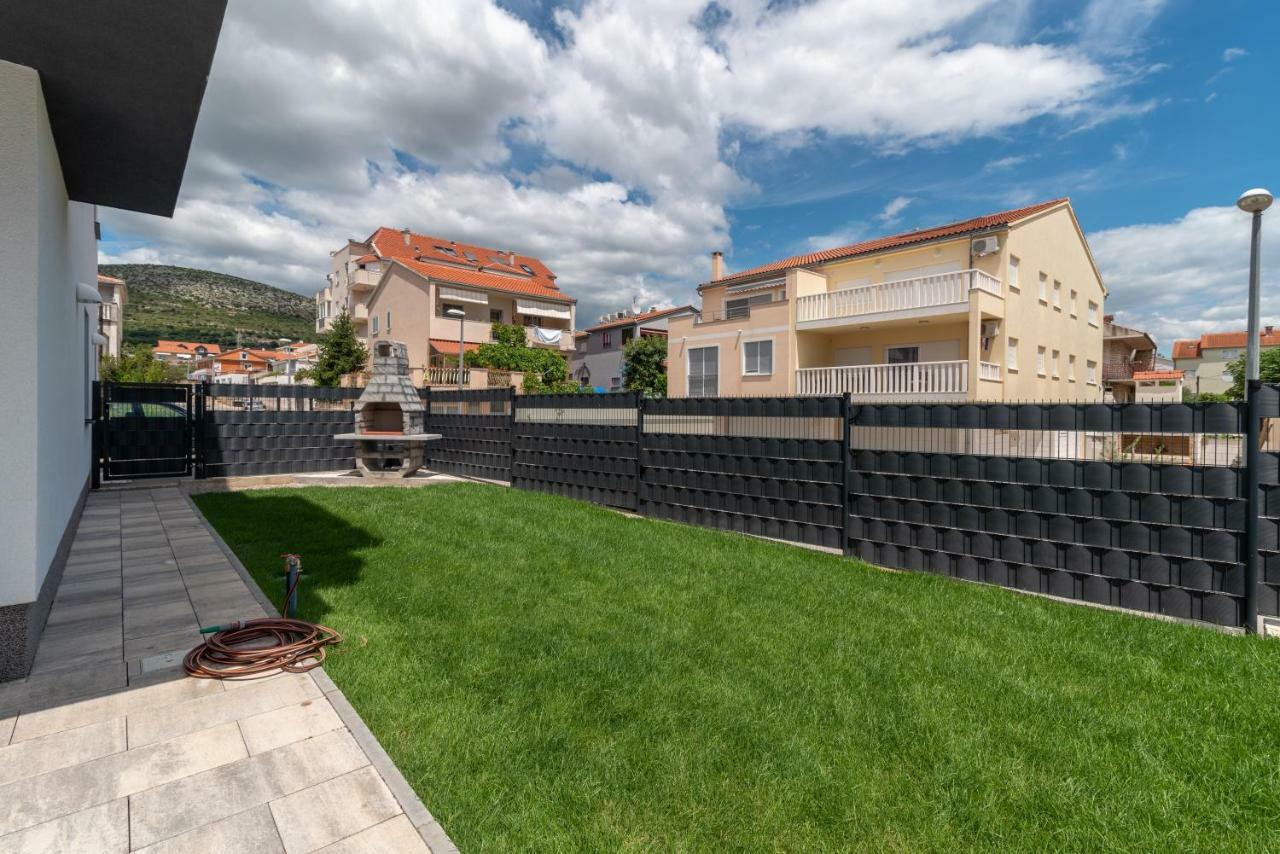 Apartment Ferias Trogir Luaran gambar