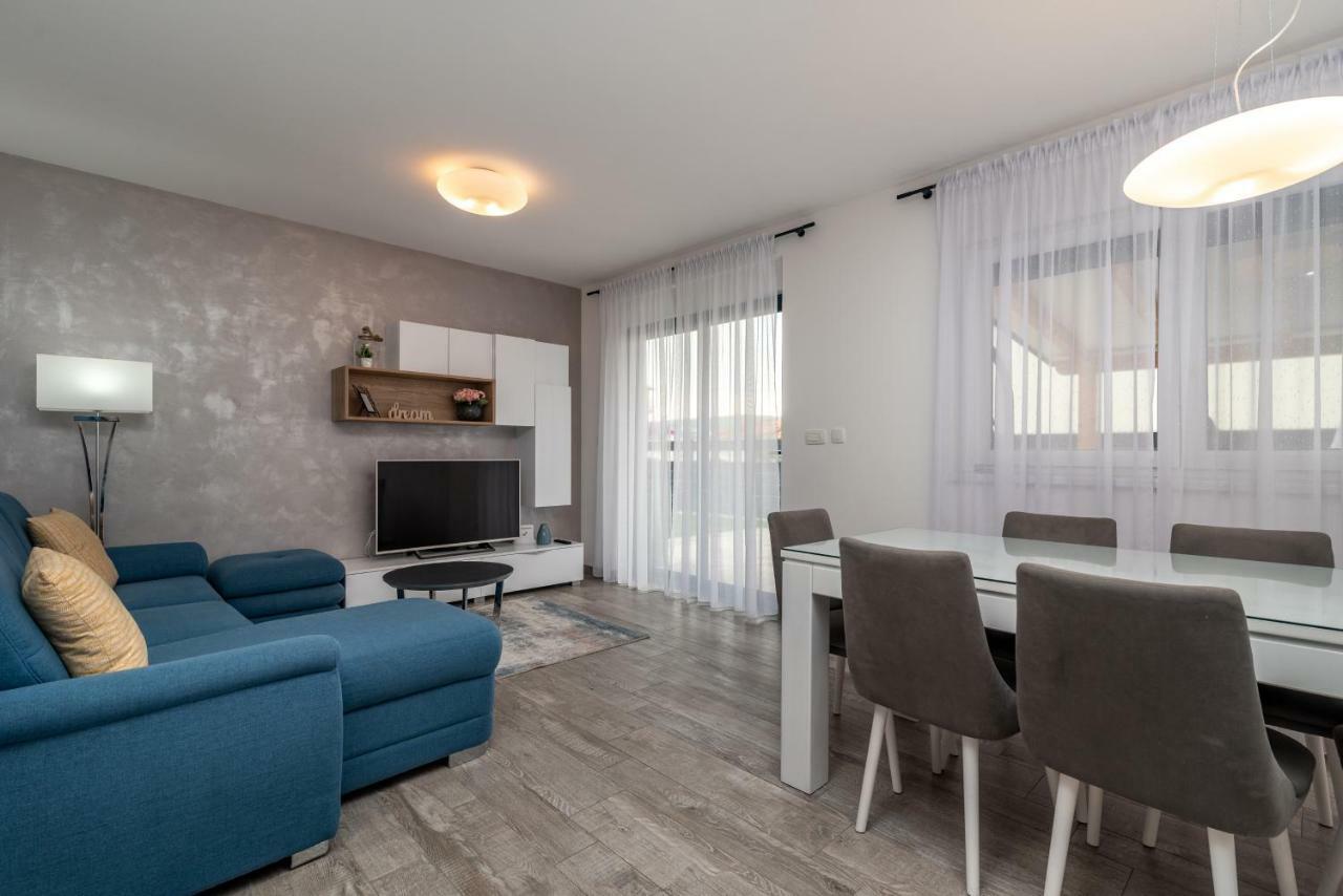 Apartment Ferias Trogir Luaran gambar