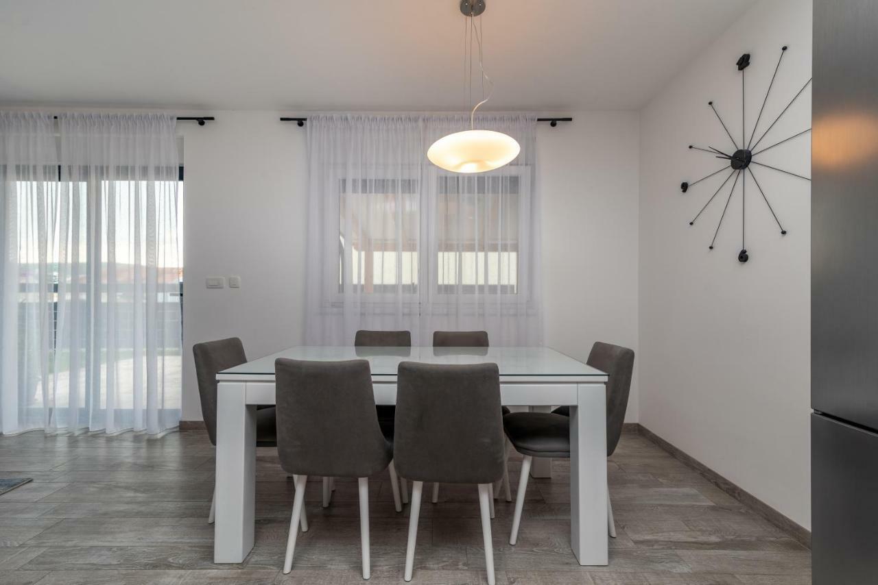 Apartment Ferias Trogir Luaran gambar