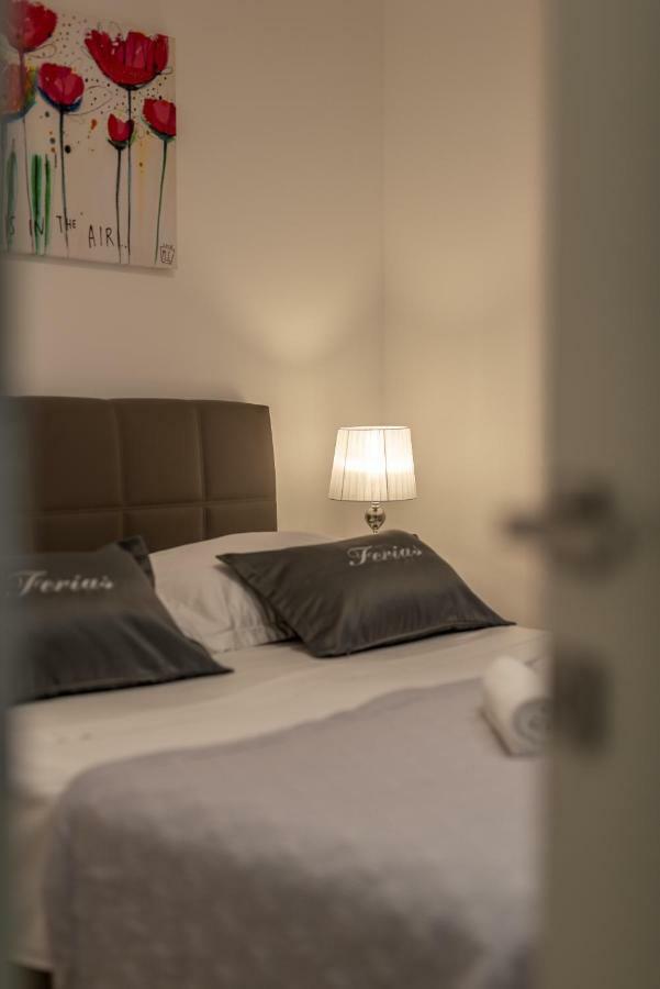 Apartment Ferias Trogir Luaran gambar